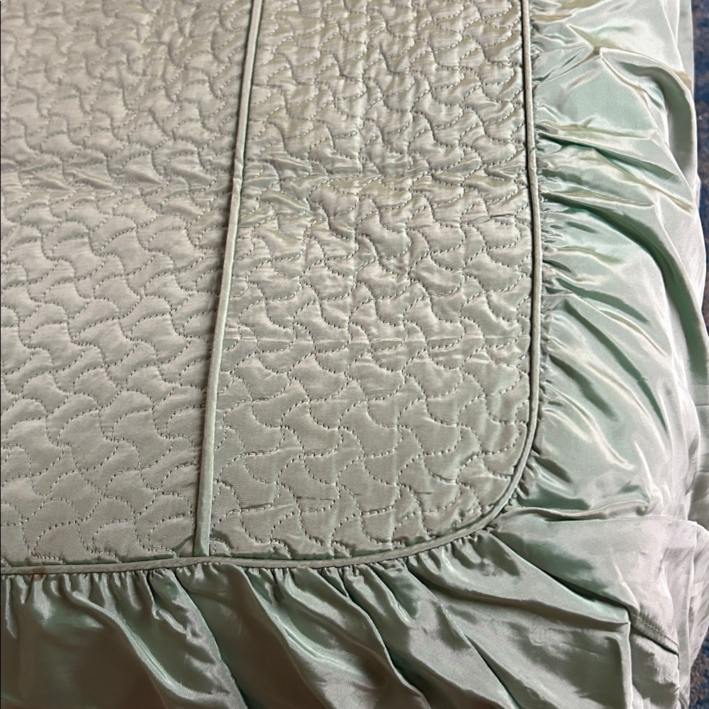 VTG 1940-50 Satin Taffeta Bedspread Jade Green Full or Twin Quilted Regency Glam